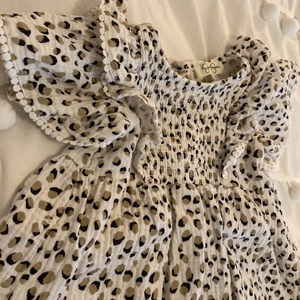 Button up back and ruffle detail 100% cotton dress - Picture 2 of 4